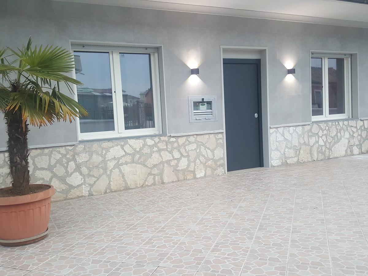 B&B Da Lillo Frosinone Bagian luar foto